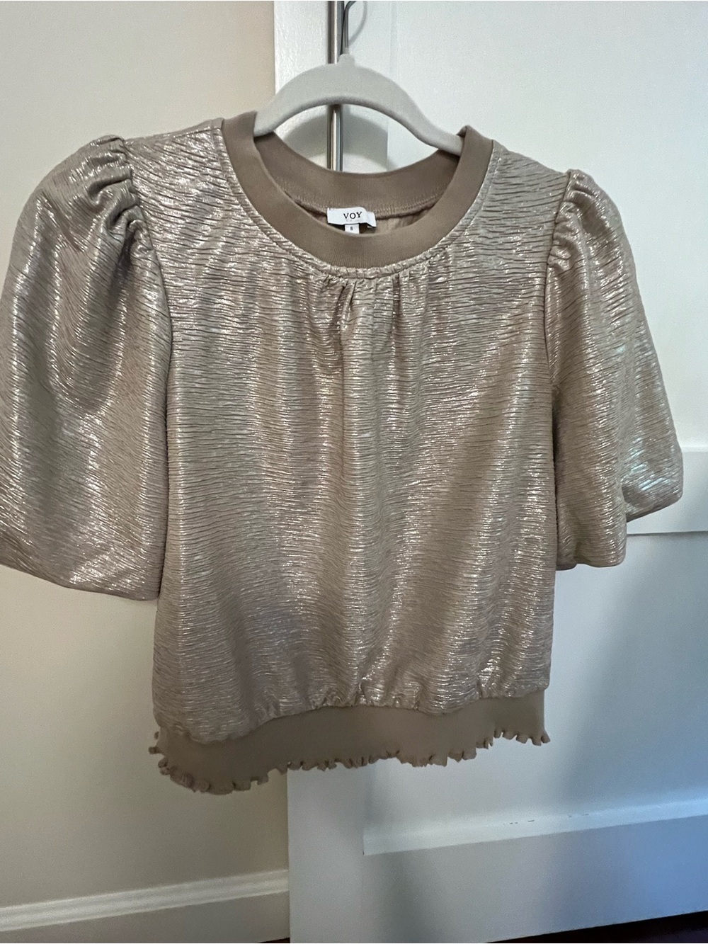 Metallic Puff-Sleeve Knit Top in Champagne women’s small